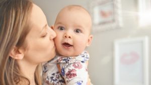 Read more about the article The study shows that you can never hold your baby too much